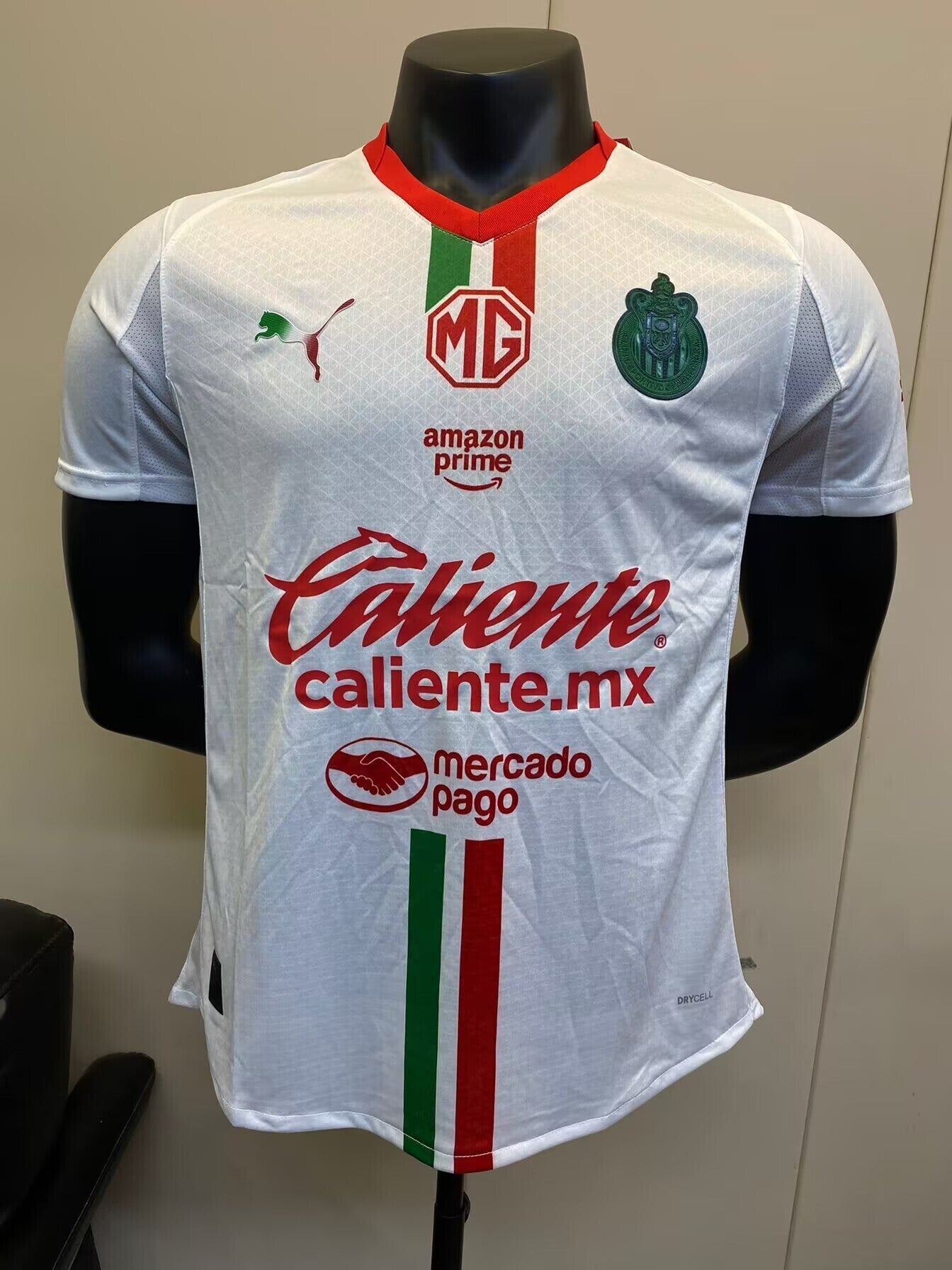 Chivas Away Player Version 25/26