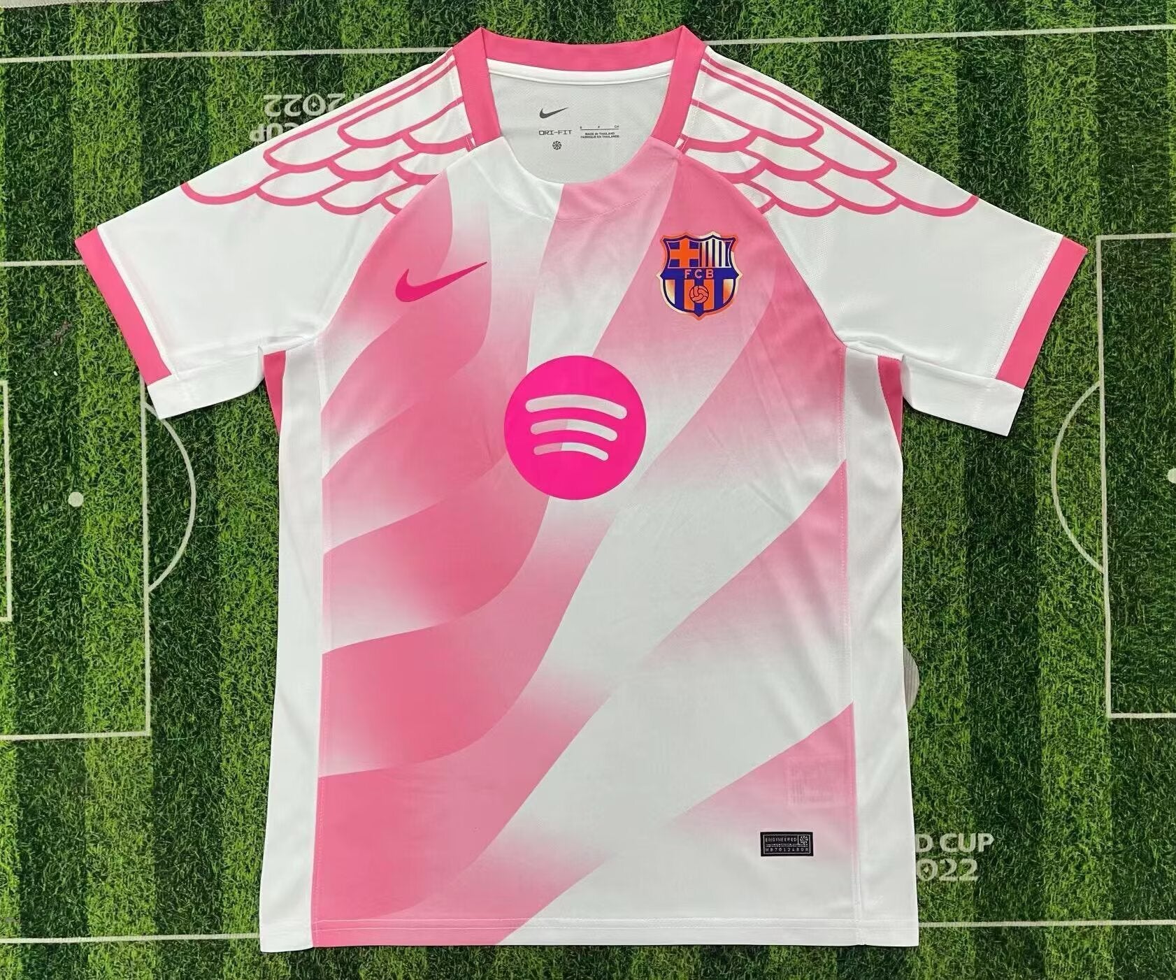Barcelona Pink/White Concept